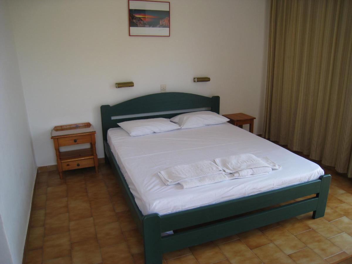 Pericles Studios Agia Marina  Room photo